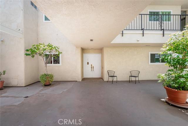 Laguna Woods, CA 92637,2385 Via Mariposa #1F
