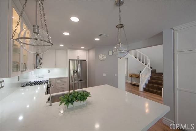Mission Viejo, CA 92692,7 Luzern