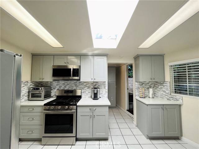 Sierra Madre, CA 91024,729 Orange Drive