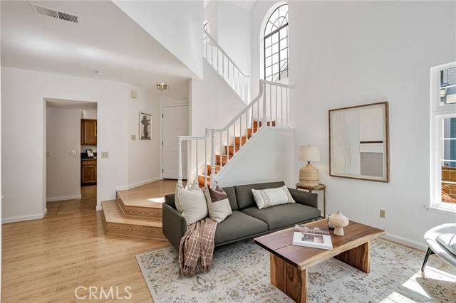 Mountain View, CA 94043,407 Mountain Laurel Court