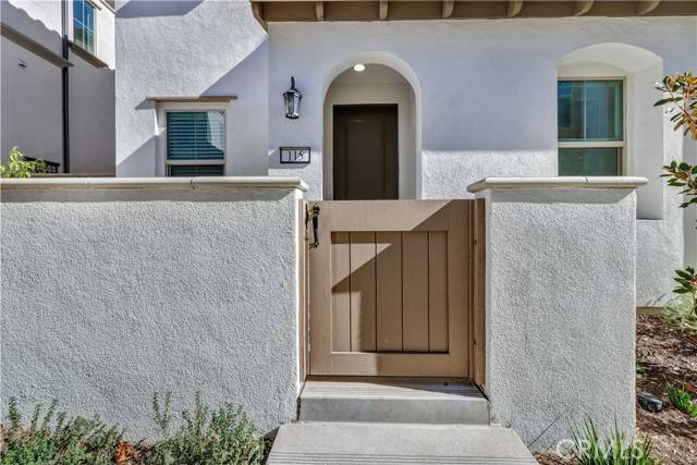 Claremont, CA 91711,115 Fayette Court