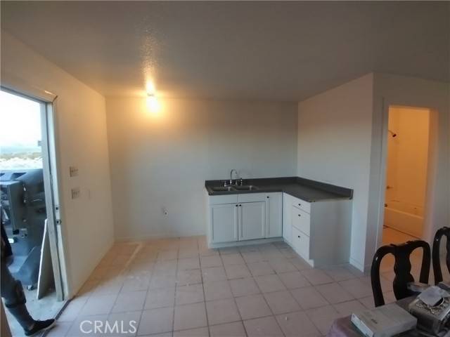 Newberry Springs, CA 92365,40575 Summerset Road