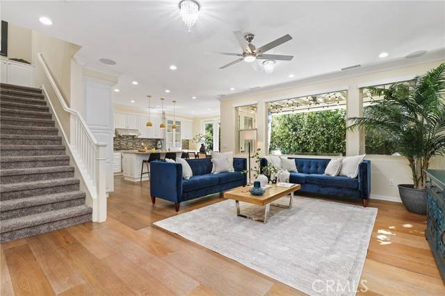 Irvine, CA 92618,24 Lacebark #48