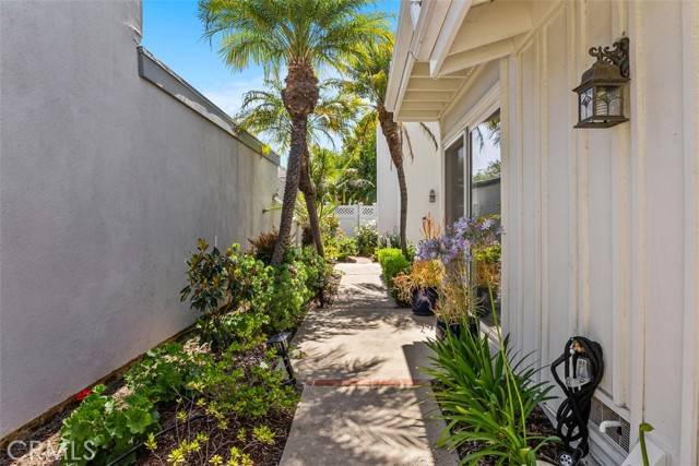 Lake Forest, CA 92630,21791 Meadowview Lane