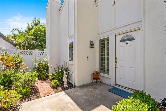 Lake Forest, CA 92630,21791 Meadowview Lane