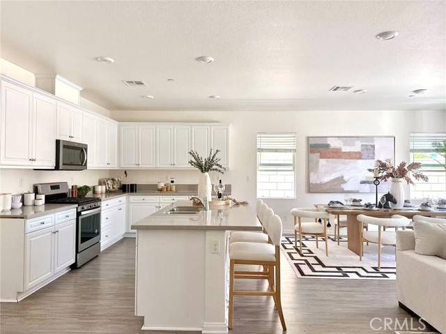 Ontario, CA 91762,4733 S Rogers Way