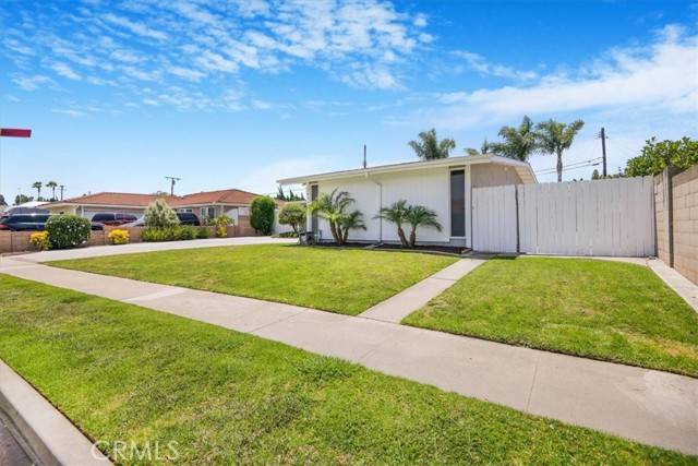 Fountain Valley, CA 92708,9416 La Luna Avenue
