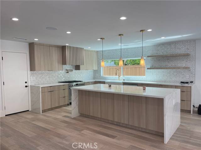 Costa Mesa, CA 92626,1785 Hummingbird Drive