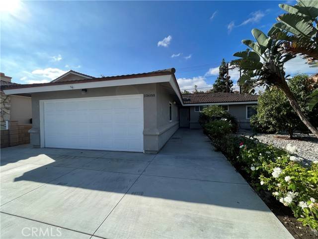Fountain Valley, CA 92708,10688 Morning Glory Avenue