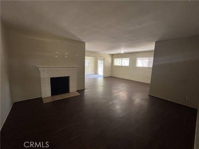 Reseda, CA 91335,8032 Darby Avenue
