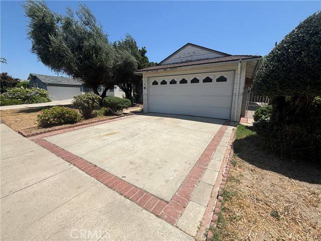 Reseda, CA 91335,8032 Darby Avenue