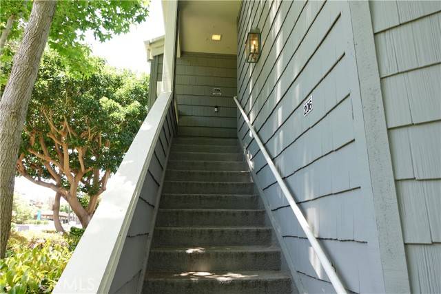 Huntington Beach, CA 92648,7262 Yellowtail Dr #206