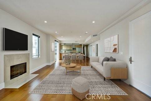 West Hollywood, CA 90069,1014 Larrabee Street #202