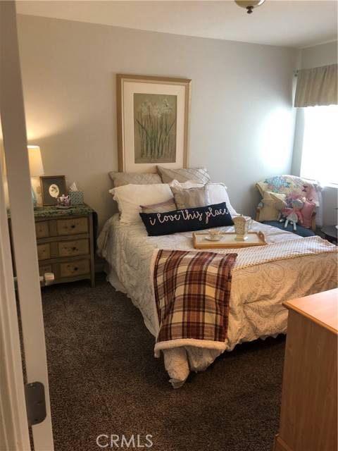 Thousand Oaks, CA 91360,142 W Columbia Road