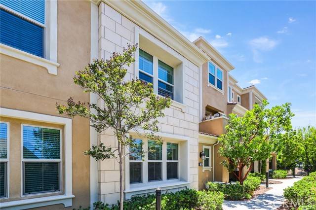 Lake Forest, CA 92610,105 High Meadow