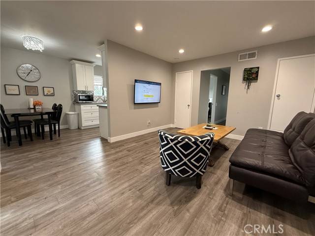 Santa Ana, CA 92704,3935 W Mcfadden Avenue #D