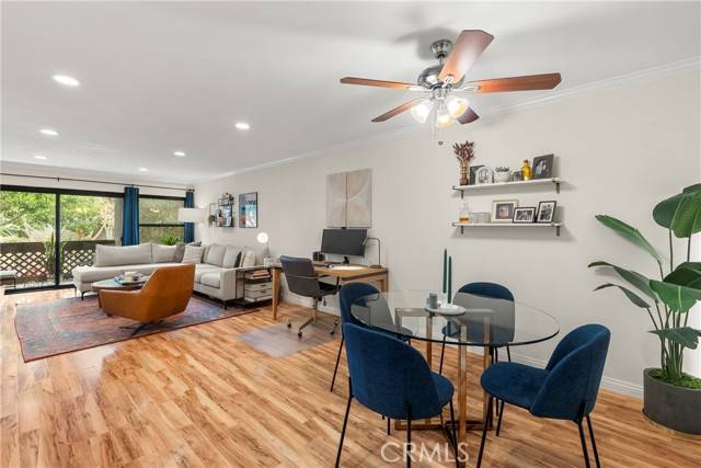 Playa Del Rey, CA 90293,7742 Redlands Street #H1027