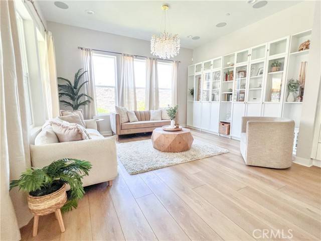 Lake Forest, CA 92630,331 Newton
