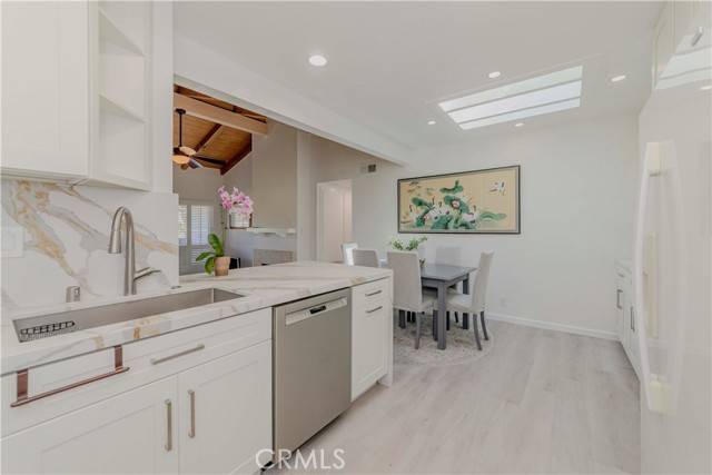 Huntington Beach, CA 92646,21372 Brookhurst Street #634