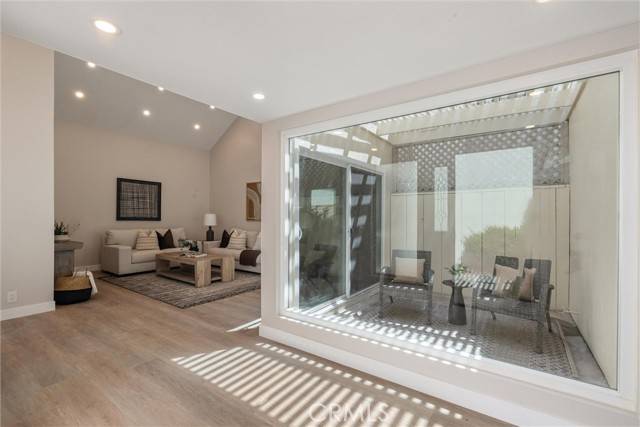 Irvine, CA 92612,14 Willow Tree Lane