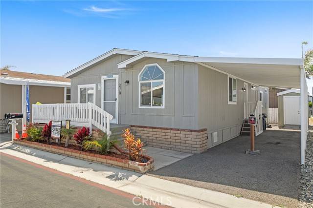 Huntington Beach, CA 92646,21851 Newland #270