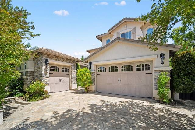 Silverado, CA 92676,18642 Topanga Canyon Road