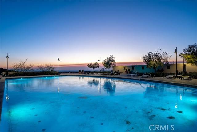 Irvine, CA 92602,162 Somera