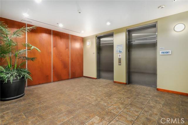 Marina Del Rey, CA 90292,4050 Glencoe Avenue #409
