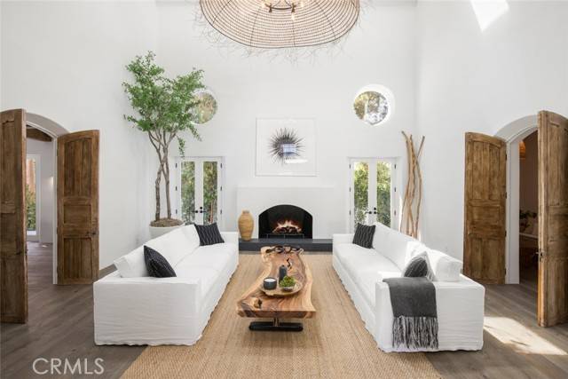Malibu, CA 90265,27405 Pacific Coast Highway #2