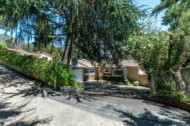 La Crescenta, CA 91214,2352 Jayma Lane