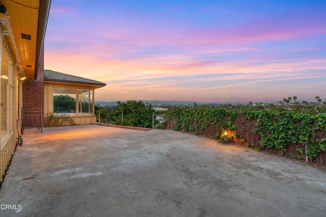 Los Angeles, CA 90008,5169 Sanchez Drive