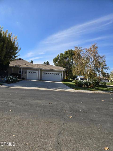 Newhall, CA 91321,22202 Palomino Way