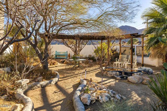 Joshua Tree, CA 92252,8485 Star Lane