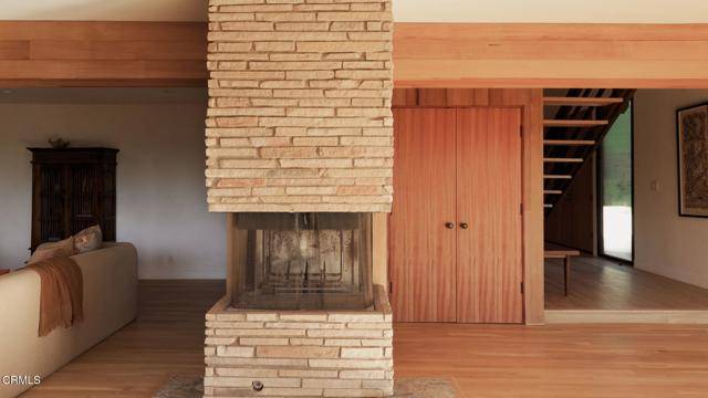 Glendale, CA 91207,1321 Cedar Court Road
