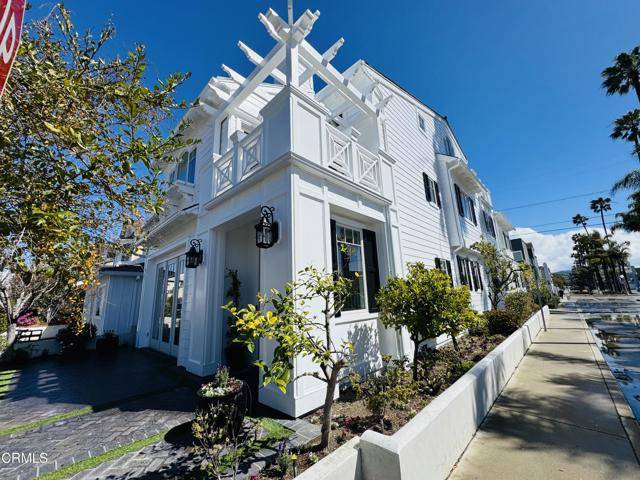 Newport Beach, CA 92662,200 Sapphire Avenue