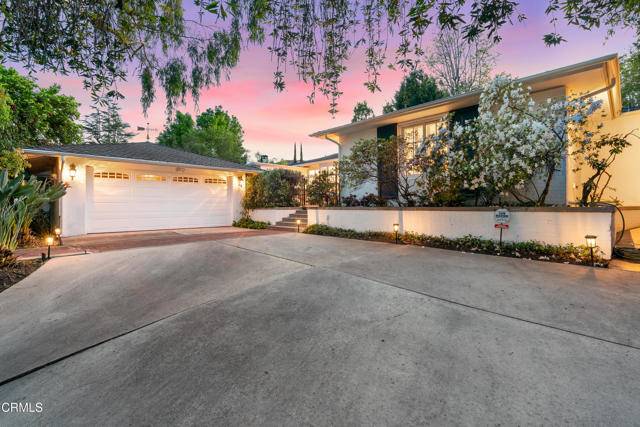Pasadena, CA 91106,1181 S Oak Knoll Avenue