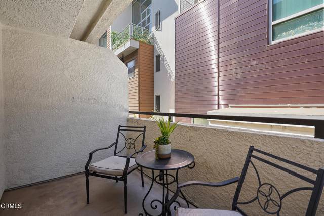 Pasadena, CA 91101,156 S Oak Knoll Avenue #210