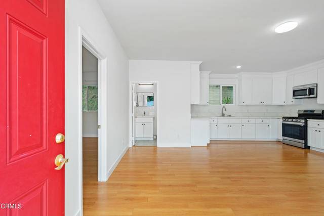 Glendale, CA 91206,416 Sinclair Avenue #A