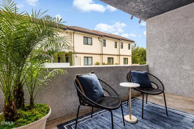 Montrose, CA 91020,2143 Montrose Avenue #103