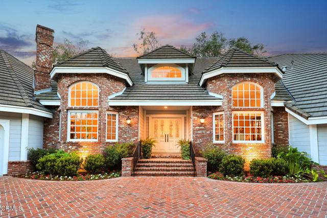 La Canada Flintridge, CA 91011,4165 Chevy Chase Drive