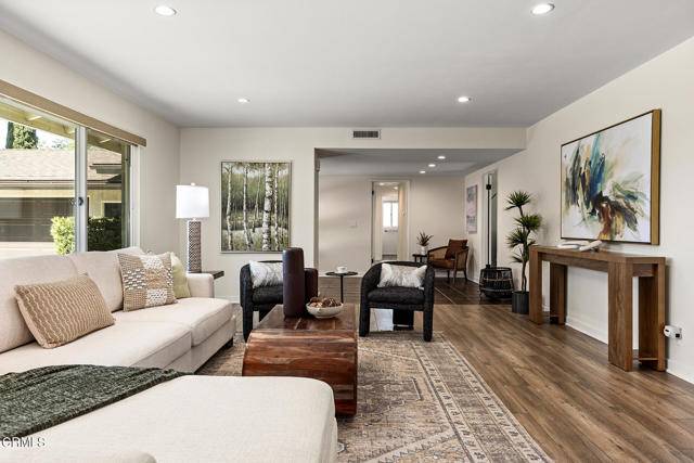 La Crescenta, CA 91214,2365 Henrietta Avenue