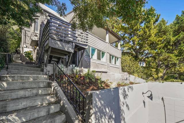 Los Angeles, CA 90027,3961 Cumberland Avenue