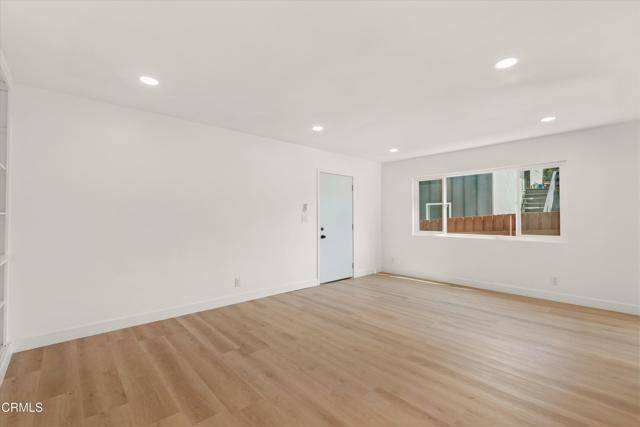 Los Angeles, CA 90026,624 Silver Lake Blvd #2