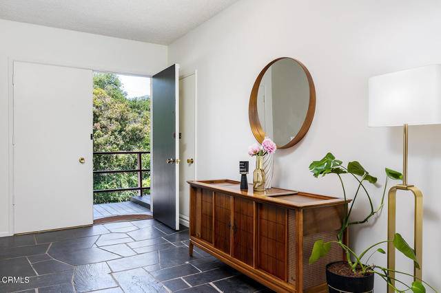 Glendale, CA 91208,304 Mesa Lila Road
