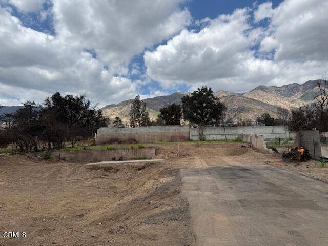 Altadena, CA 91001,563 E Las Flores