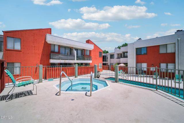 Winnetka, CA 91306,7211 Cozycroft Avenue #40