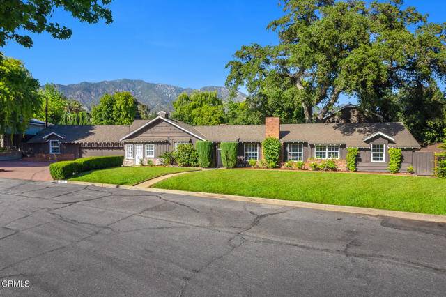 La Crescenta, CA 91214,3855 Altura Avenue