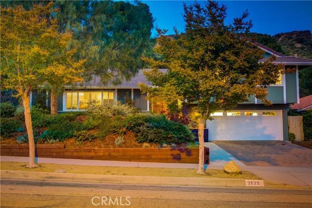 La Crescenta, CA 91214,2623 Mountain Pine Drive