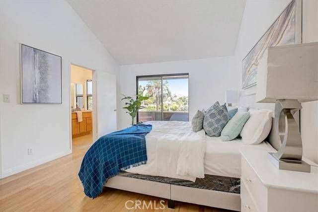 Van Nuys, CA 91405,6801 Mammoth Avenue #12