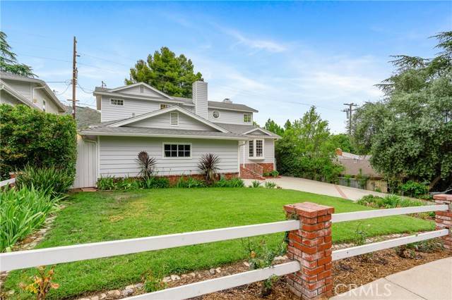 La Crescenta, CA 91214,5412 Pine Cone Road